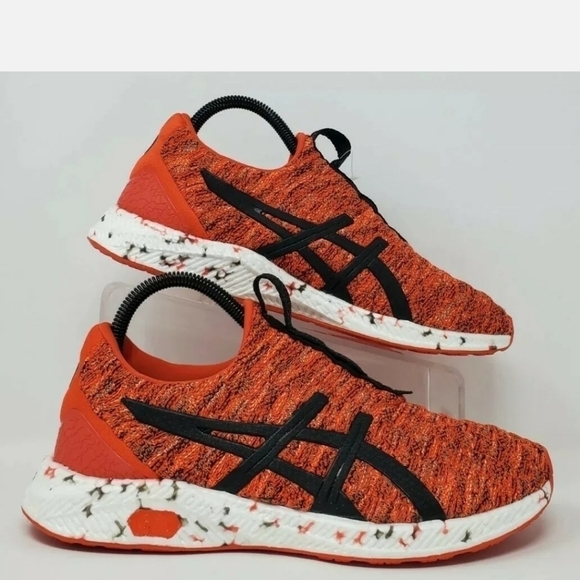 Athletic_Shoes